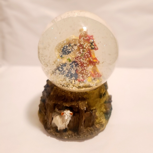 Vintage Snowglobe Musical San Francisco Music Box Christmas Nativity Scene Globe - Picture 4 of 11